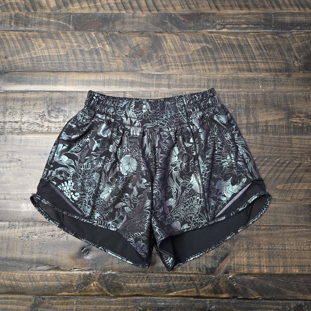 LULULEMON Hotty Hot Shorts |‎ 2